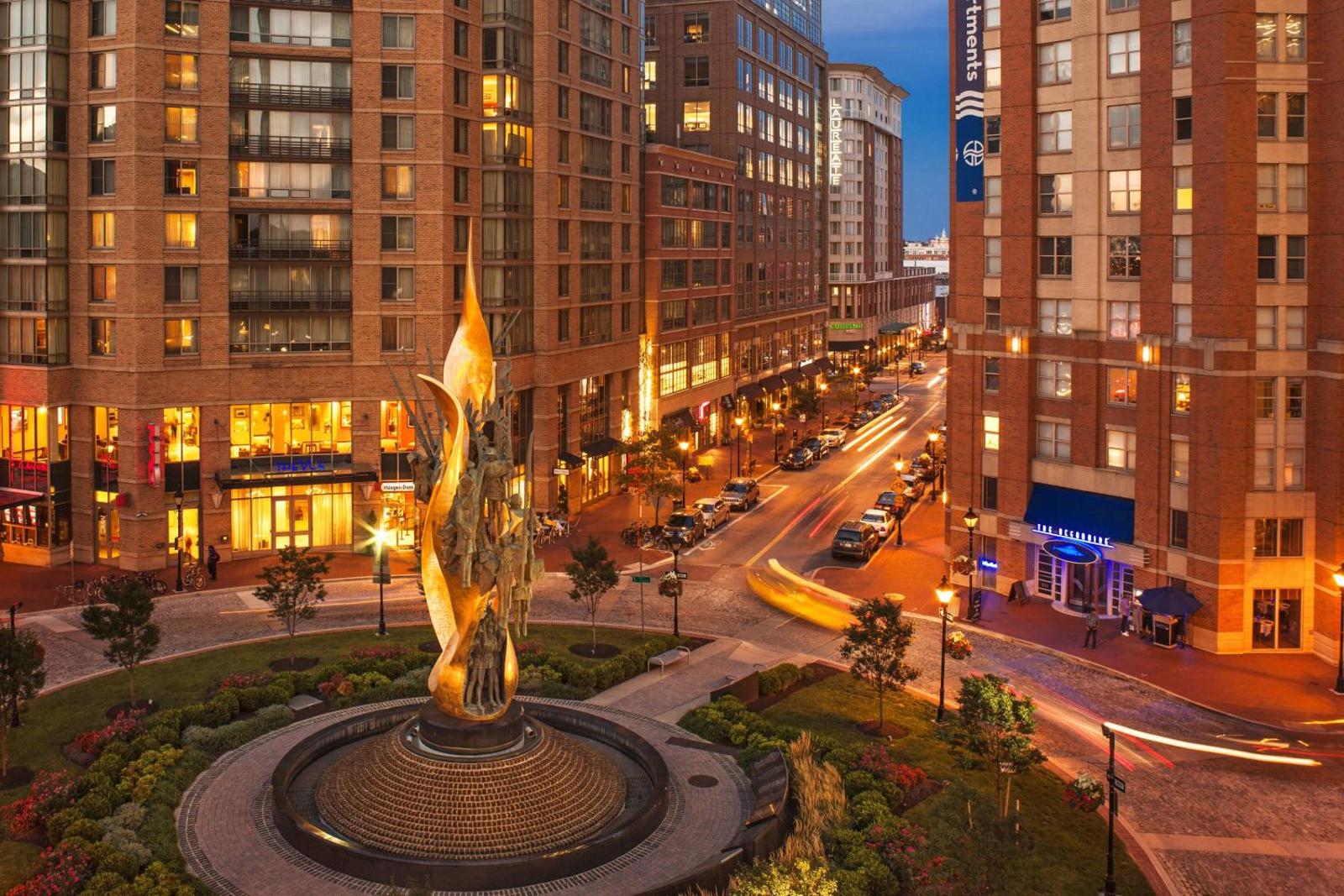 Courtyard by Marriott Baltimore Downtown/Inner Harbor banner image